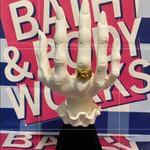 Bath and Body Works Witch’s hand candle ho…